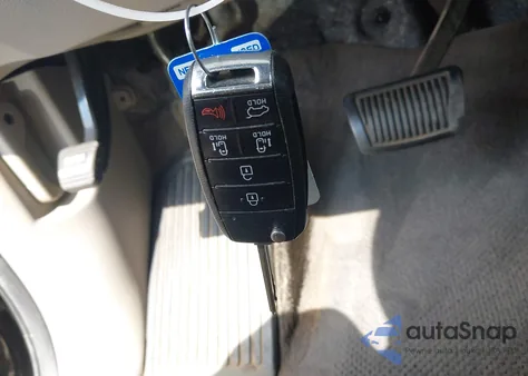 2016 Kia Sedona Lx z USA, uszkodzony, nr VIN KNDMB5C17G6202046